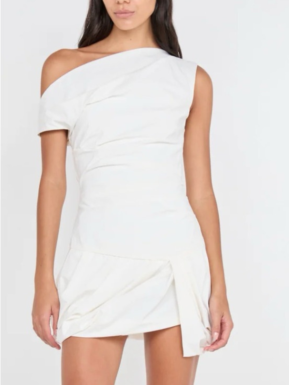 Bec & Bridge Ivory Angelina Bubble Mini Dress
Size 2
Originally $320